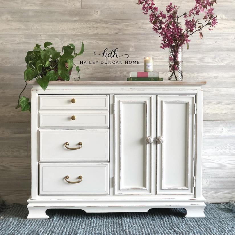 Small white painted buffet or cabinet